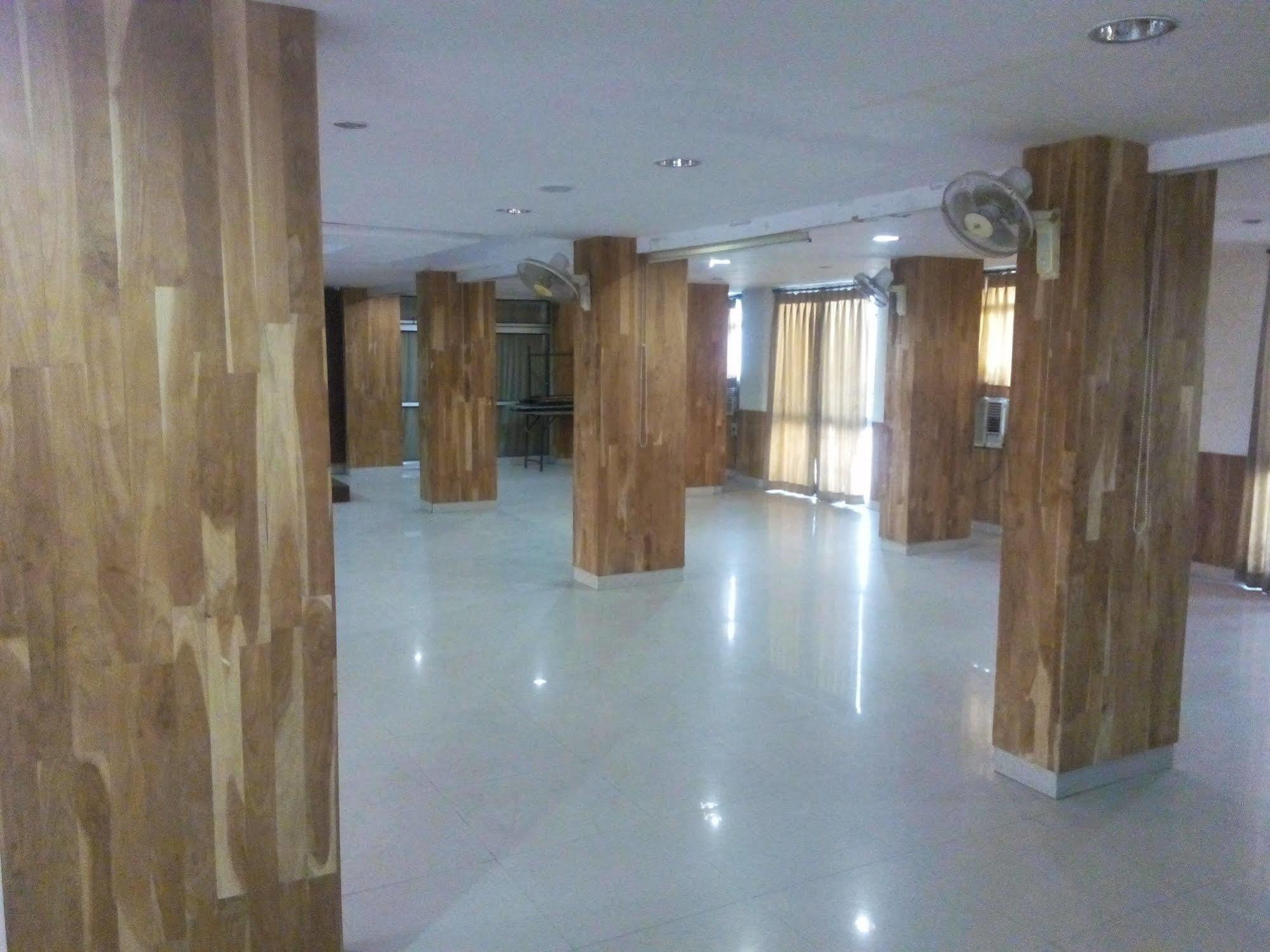 Hotel High Pointe จ๊อดปูร์ ภายนอก รูปภาพ